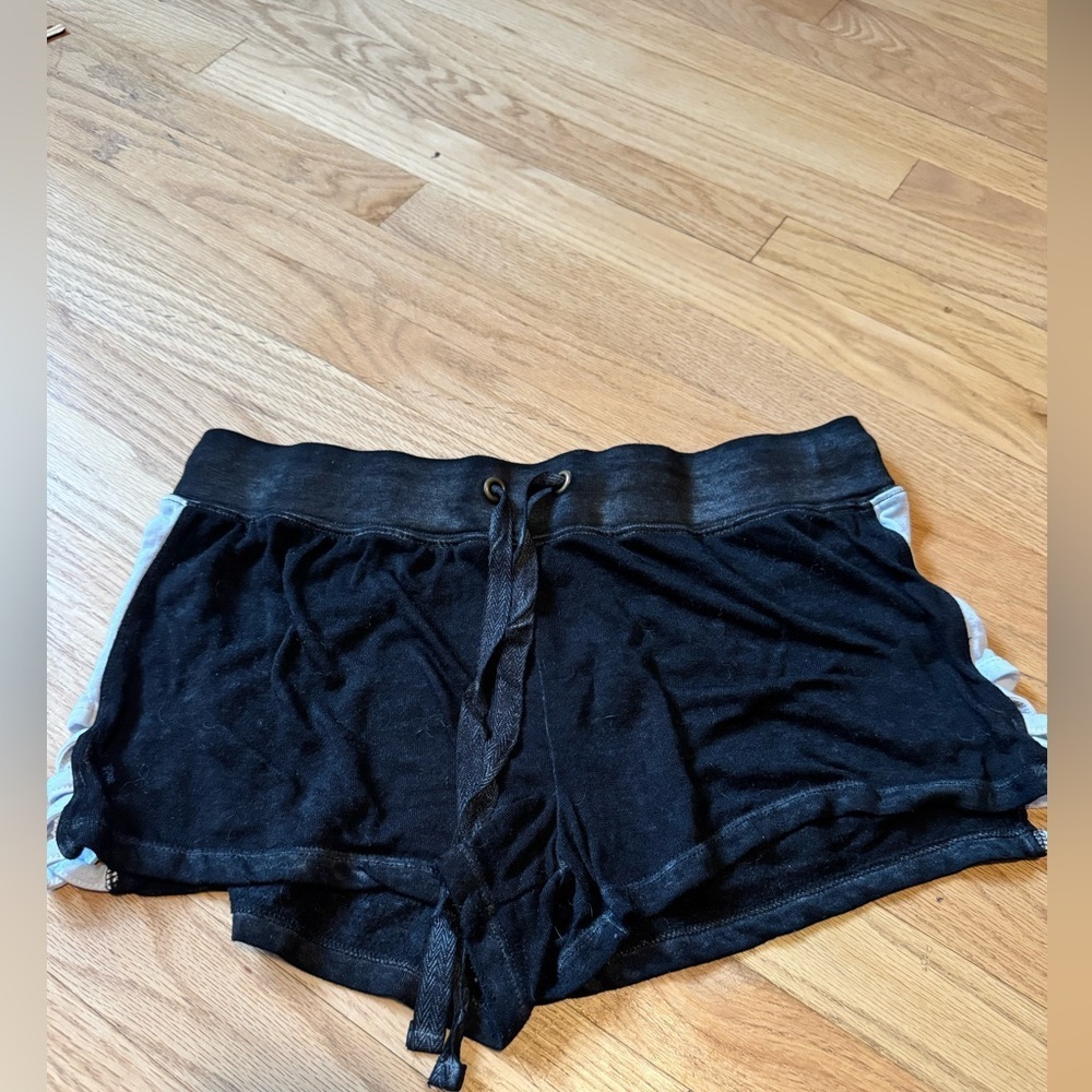 Derek Heart faded black Shorts, size medium - Picture 1 of 6